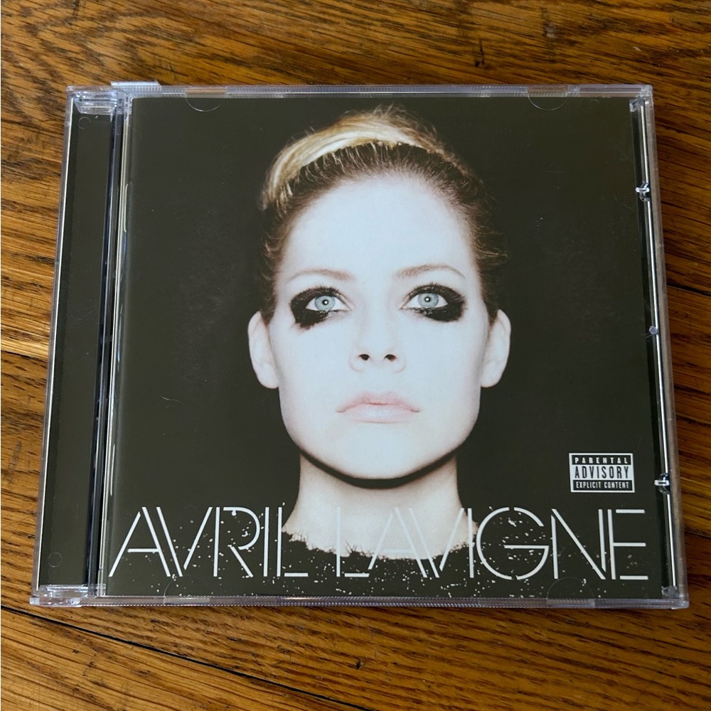 Arvil Lavigne - self titled CD